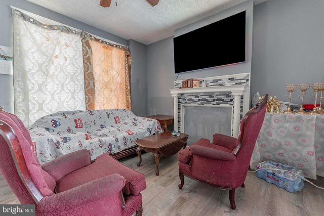 36 E WASHINGTON AVE, Clifton Heights, PA 19018