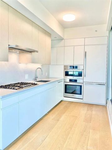 877 Francisco Street 1828, Los Angeles, CA 90017