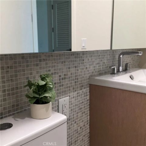 877 Francisco Street 1828, Los Angeles, CA 90017