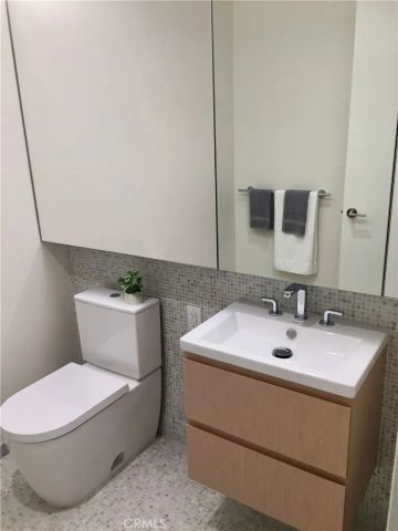877 Francisco Street 1828, Los Angeles, CA 90017