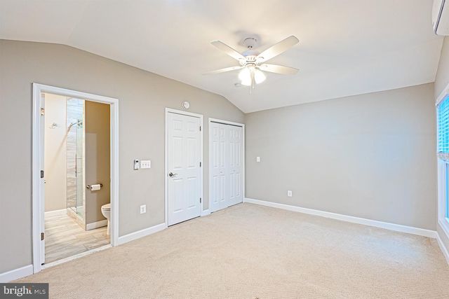 9705 LOCUST HILL DR, Great Falls, VA 22066