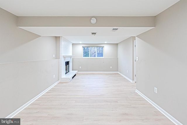 9705 LOCUST HILL DR, Great Falls, VA 22066