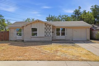 313 S Forest Crest Drive, Garland, TX 75042