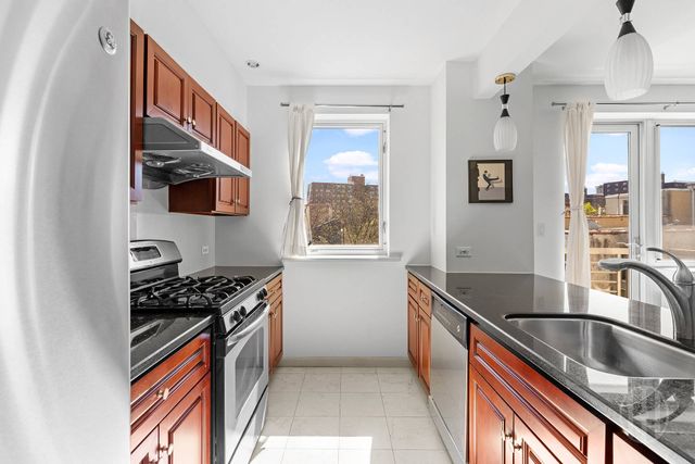 1635 Lexington Ave Apt 5B, New York City, NY 10029