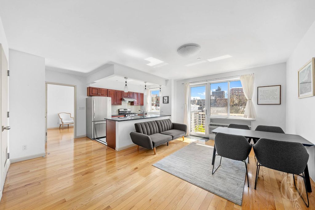 1635 Lexington Ave Apt 5B, New York City, NY 10029