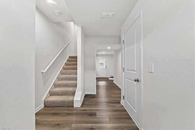 15 Clara CT, Suffolk, VA 23432