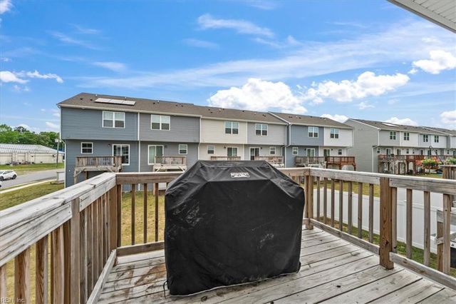 15 Clara CT, Suffolk, VA 23432