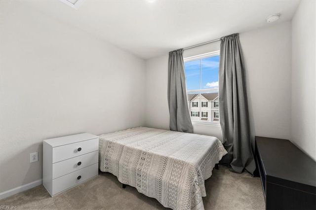 15 Clara CT, Suffolk, VA 23432