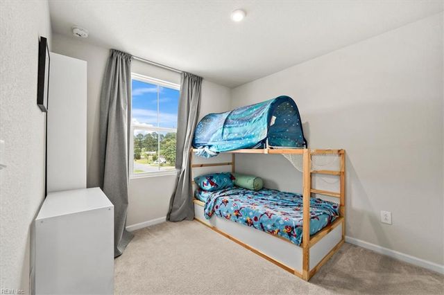 15 Clara CT, Suffolk, VA 23432