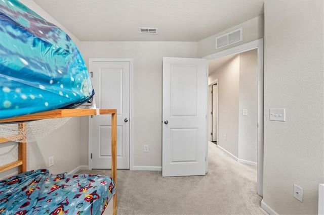 15 Clara CT, Suffolk, VA 23432
