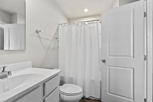 15 Clara CT, Suffolk, VA 23432