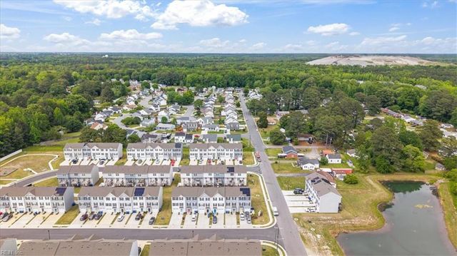 15 Clara CT, Suffolk, VA 23432