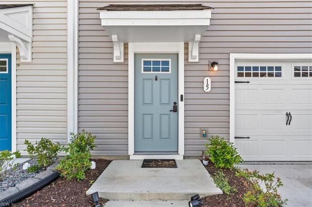 15 Clara CT, Suffolk, VA 23432