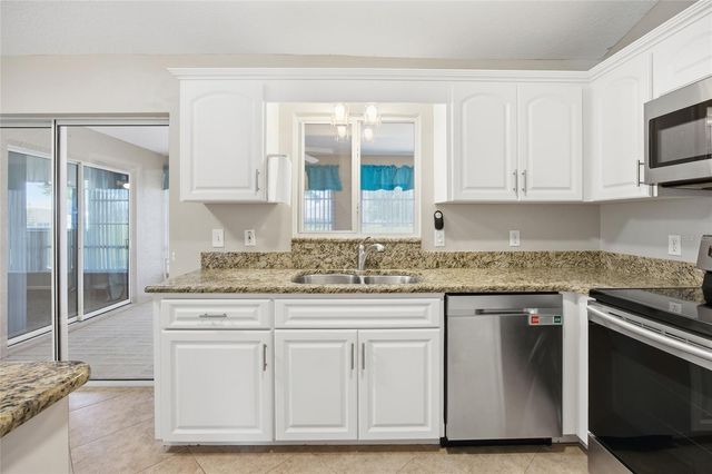 5450 NW 25TH LOOP, Ocala, FL 34482