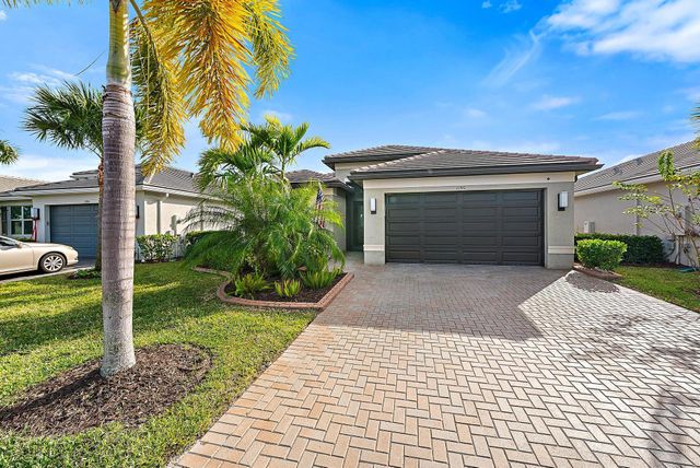 11392 SW Carlisle Crossing Avenue, Port St Lucie, FL 34987
