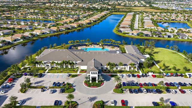 11392 SW Carlisle Crossing Avenue, Port St Lucie, FL 34987