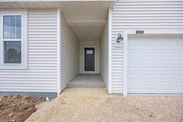 1141 Mount Vernon DRIVE, Hartford, WI 53027