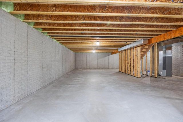 1141 Mount Vernon DRIVE, Hartford, WI 53027