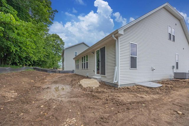 1141 Mount Vernon DRIVE, Hartford, WI 53027
