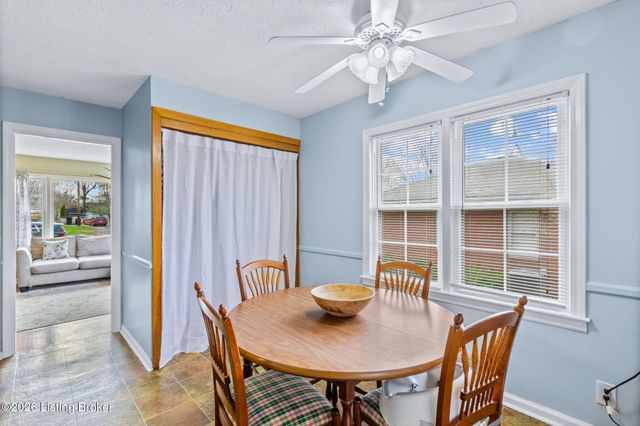 2507 Clearbrook Dr, Louisville, KY 40220