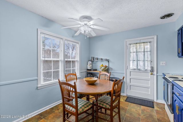 2507 Clearbrook Dr, Louisville, KY 40220