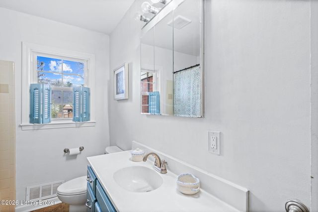 2507 Clearbrook Dr, Louisville, KY 40220