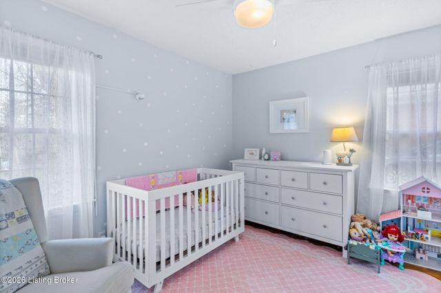 2507 Clearbrook Dr, Louisville, KY 40220