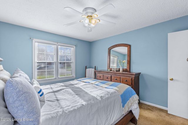 2507 Clearbrook Dr, Louisville, KY 40220