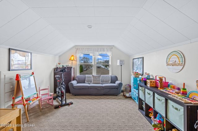 2507 Clearbrook Dr, Louisville, KY 40220