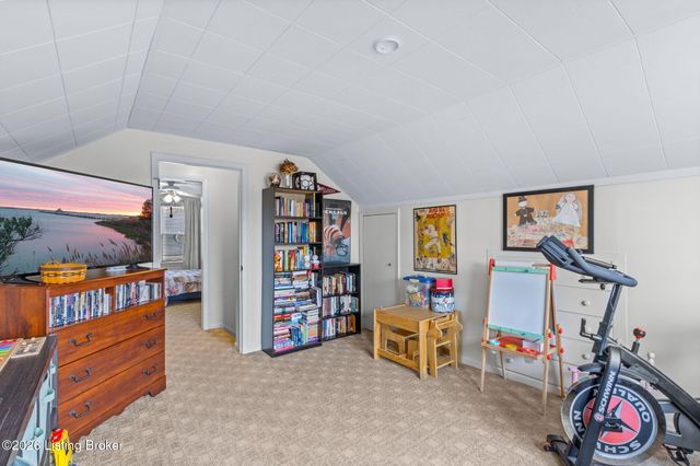 2507 Clearbrook Dr, Louisville, KY 40220