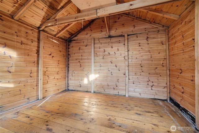 10219 15th Avenue NE, Seattle, WA 98125