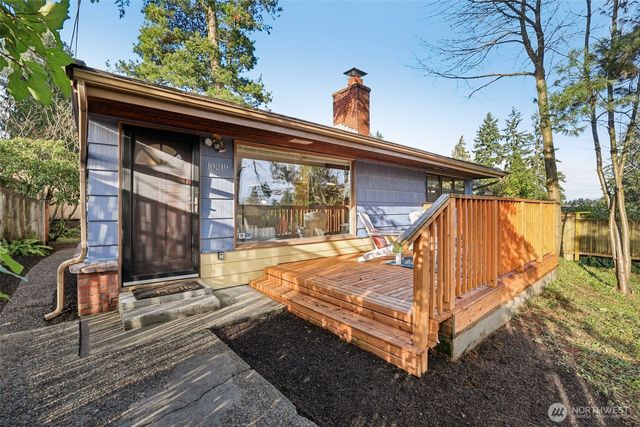 10219 15th Avenue NE, Seattle, WA 98125