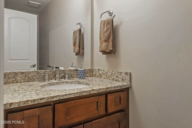 870 E 350 South, Kamas, UT 84036