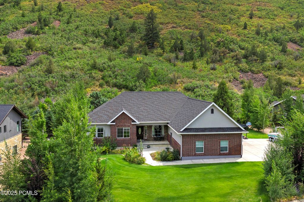 870 E 350 South, Kamas, UT 84036