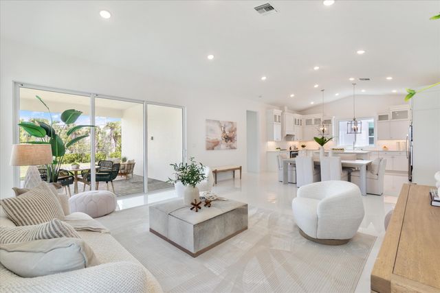 6783 SE Lost Pine Drive, Stuart, FL 34997