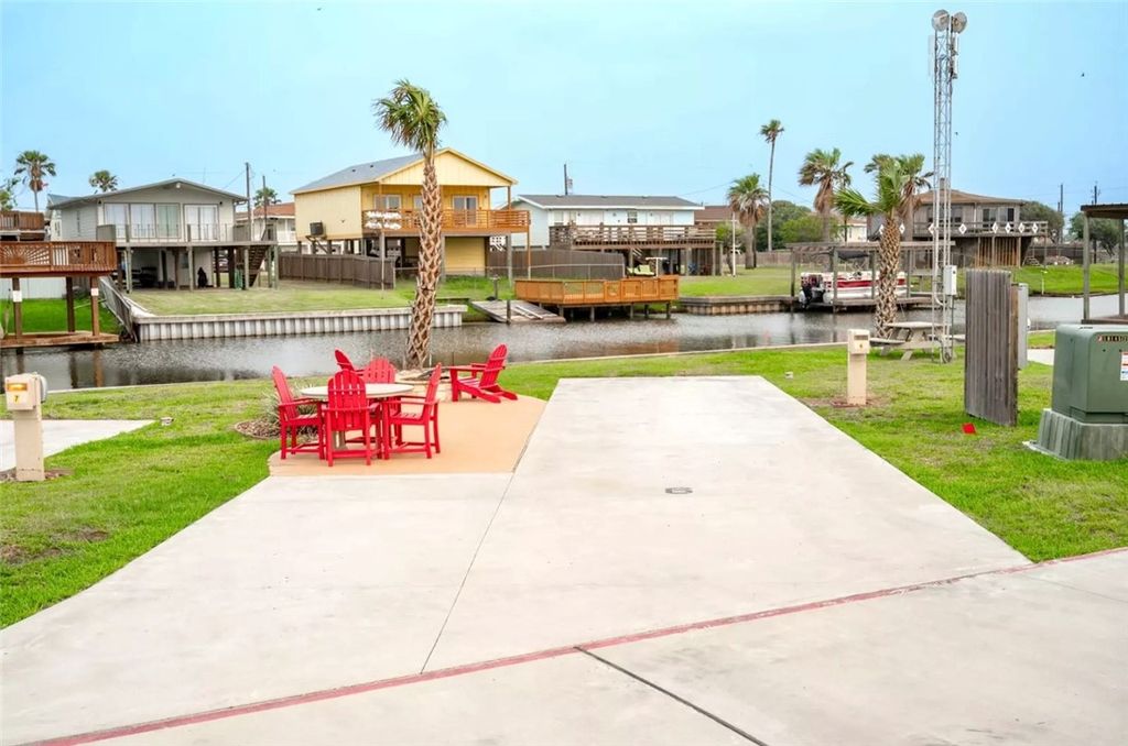 101 Caribbean Dr Unit #6, Corpus Christi, TX 78418 — exterior