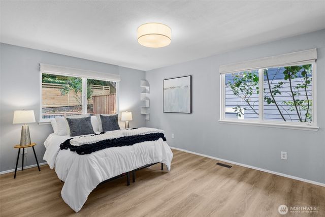 4540 51st Avenue SW, Seattle, WA 98116