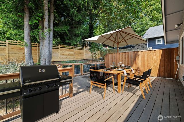 4540 51st Avenue SW, Seattle, WA 98116