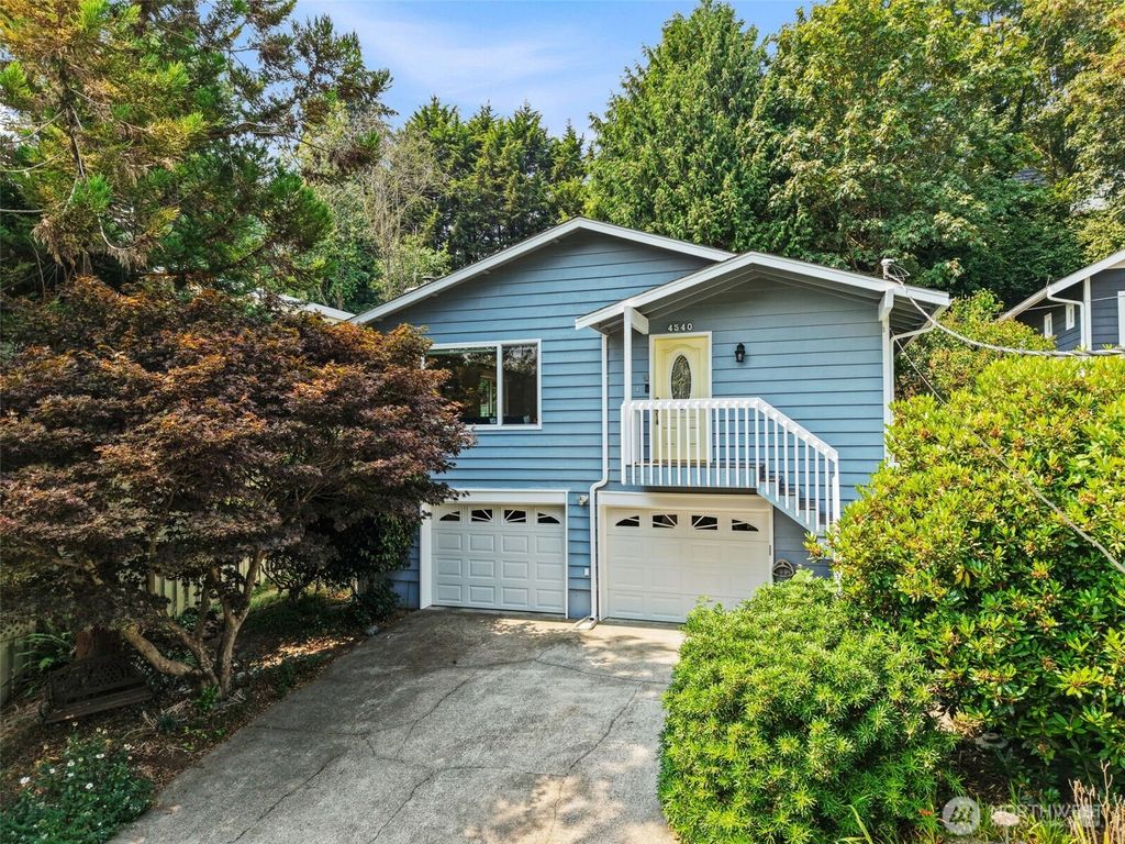 4540 51st Avenue SW, Seattle, WA 98116