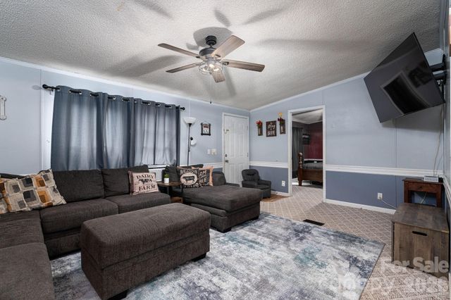 943 Stony Point Road, Kings Mountain, NC 28086