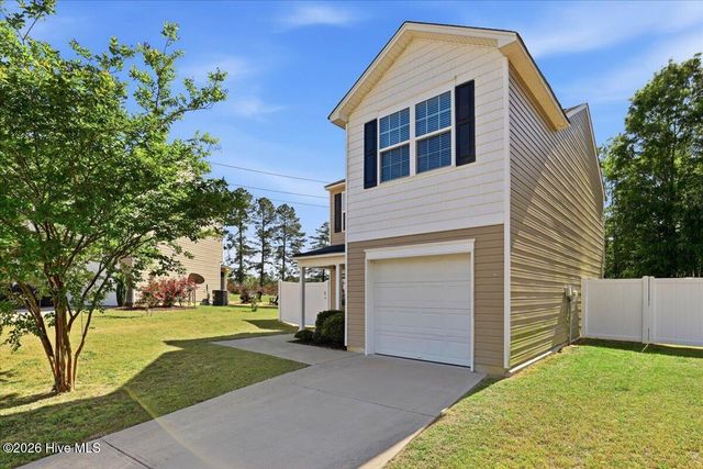 6901 Pebble Brook Way, Rocky Mount, NC 27804