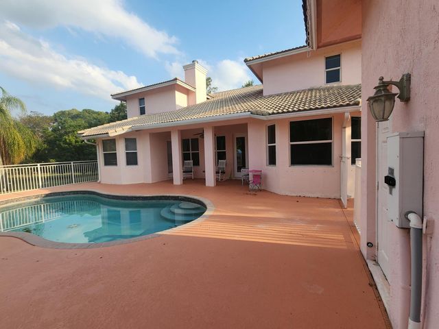 16975 83RD Place N, The Acreage, FL 33470