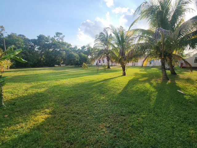 16975 83RD Place N, The Acreage, FL 33470