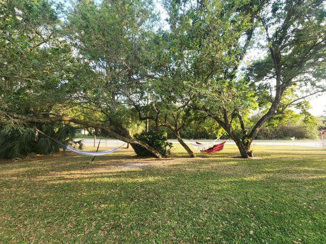 16975 83RD Place N, The Acreage, FL 33470