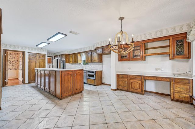 16503 Craighurst Drive, Houston, TX 77059