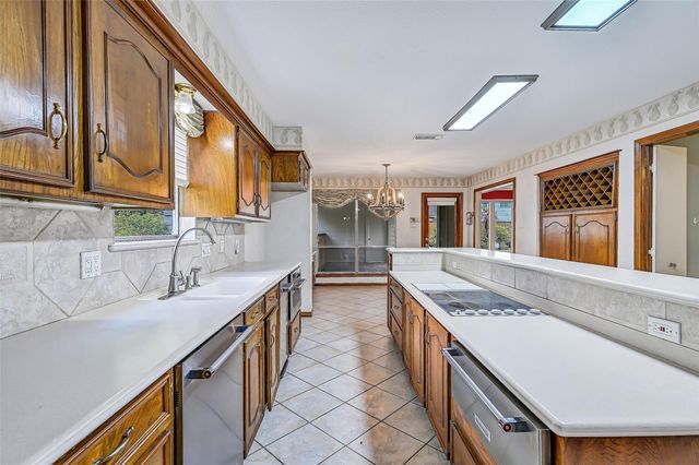 16503 Craighurst Drive, Houston, TX 77059