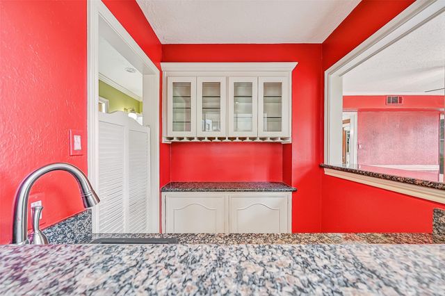 16503 Craighurst Drive, Houston, TX 77059