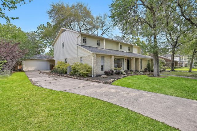 16503 Craighurst Drive, Houston, TX 77059