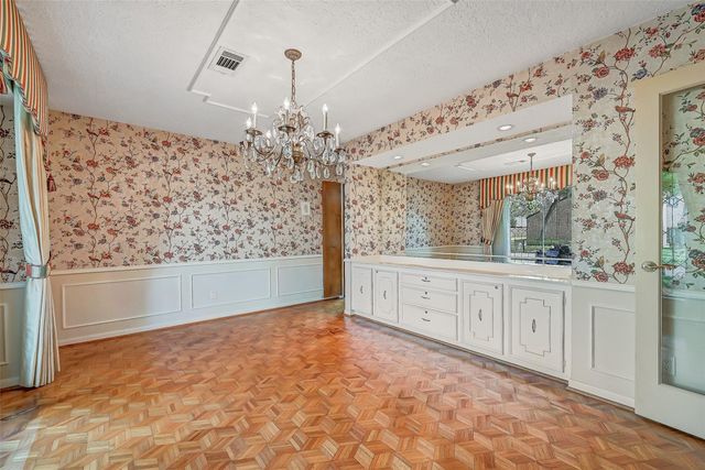 16503 Craighurst Drive, Houston, TX 77059