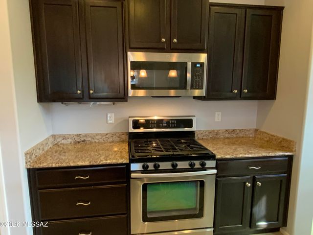 10263 S Black Surrey Drive, Vail, AZ 85641